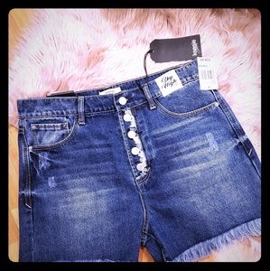 High waisted distressed Blue denim Shorts 5 button
